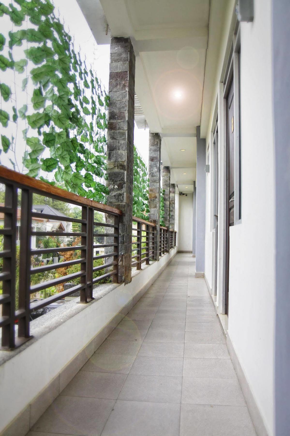 Hotel Lotus Bandung Dış mekan fotoğraf