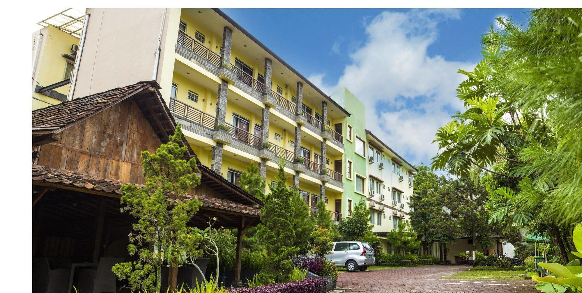 Hotel Lotus Bandung Dış mekan fotoğraf